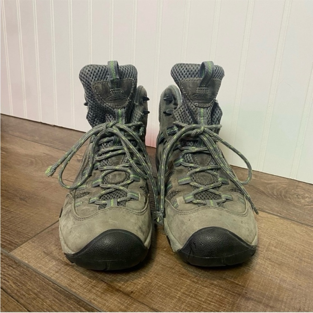 Keen Women's Boots Size 9 Hiking Waterproof Alamosa Mid WP Gray Brown Lace Up